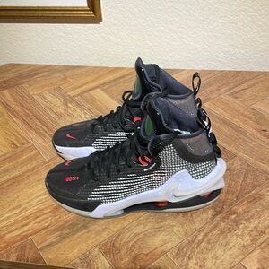 Nike Air Zoom GT Jump